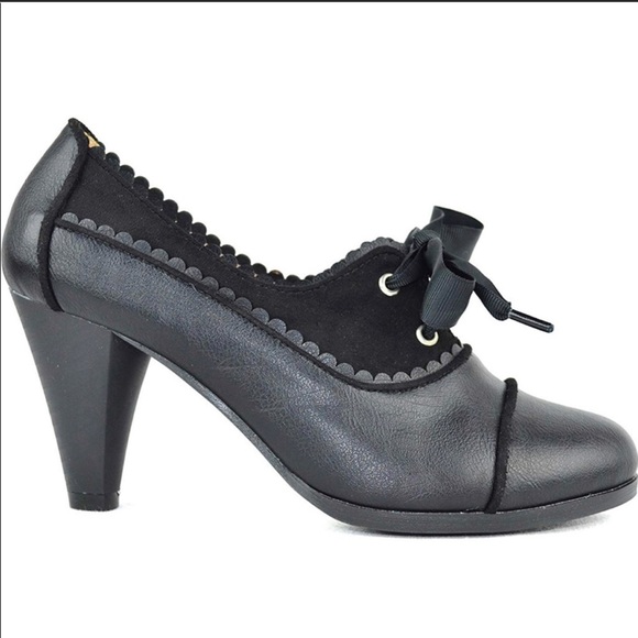Chase + Chloe Shoes - ⭐️ Chase & Chloe DORA-7 Vintage Black Heels